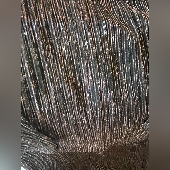 NWT Gabby Skye Glamglow dress- Size 6 - Picture 10 of 15